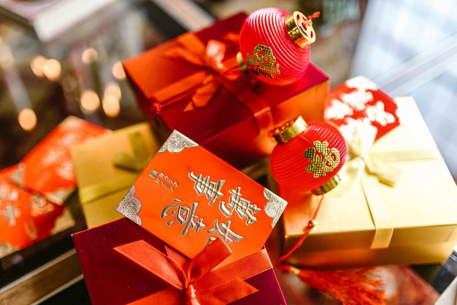 chinese new year gift; cny gift; red gift; chinese new year lantern
